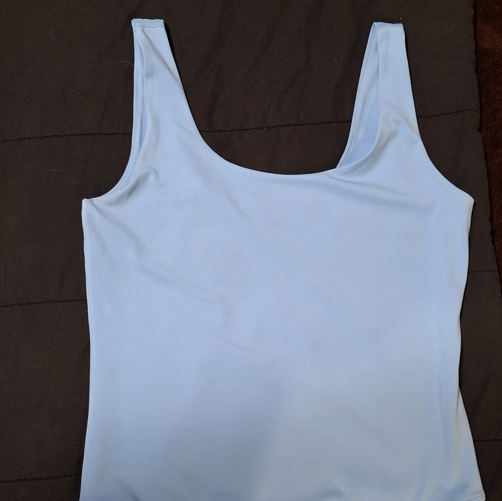 Express Body Contour Scoopneck Bodysuit